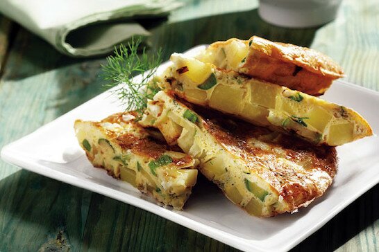 froutalia-me-patates_Andros