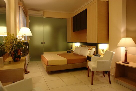 marmari_bay_family_room___2__-__________