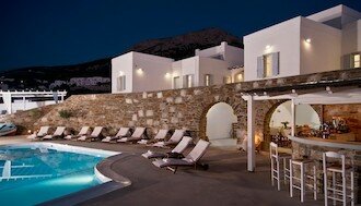 Pino_Syros_Prinos_Reizen